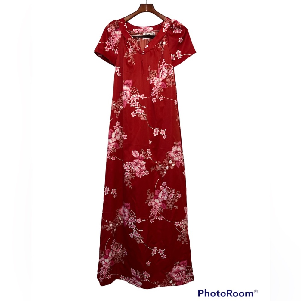 Vintage 1970s Hilo Hattie Maxi House Dress Mumu